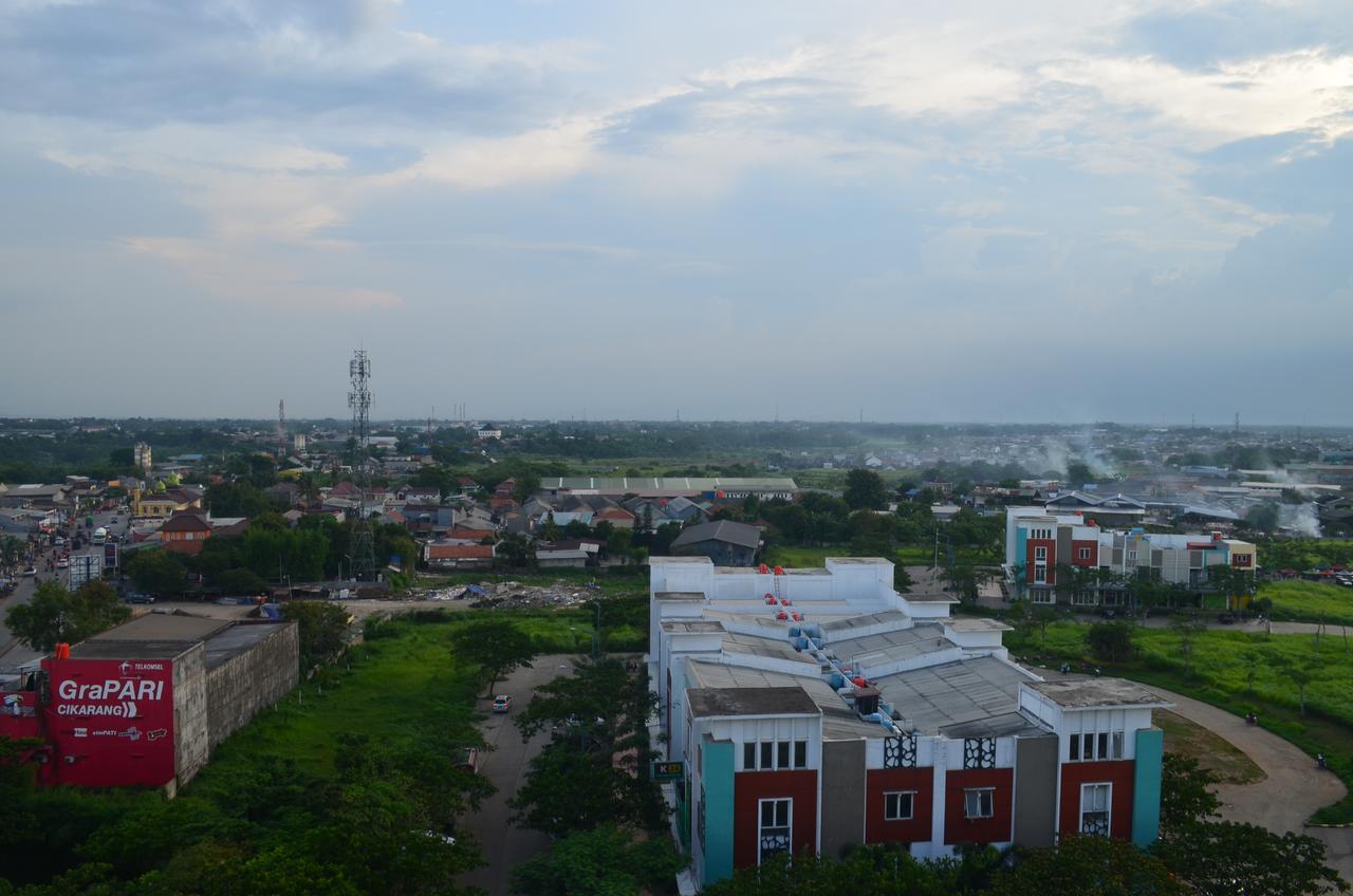 Ibis Budget Cikarang Festival Bekasi Exterior photo